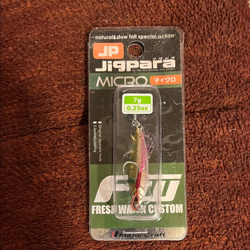 Jigpara Micro Fishing Lure - Pink and Gold